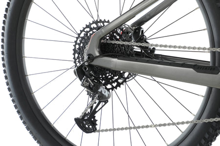 Close up of Aventon Ramblas cassette and rear derailleur
