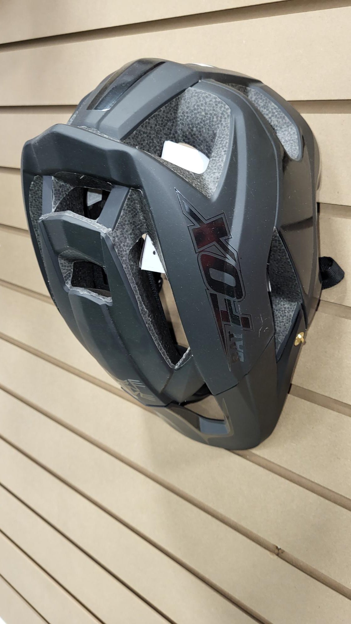 Helmet BatFox gray